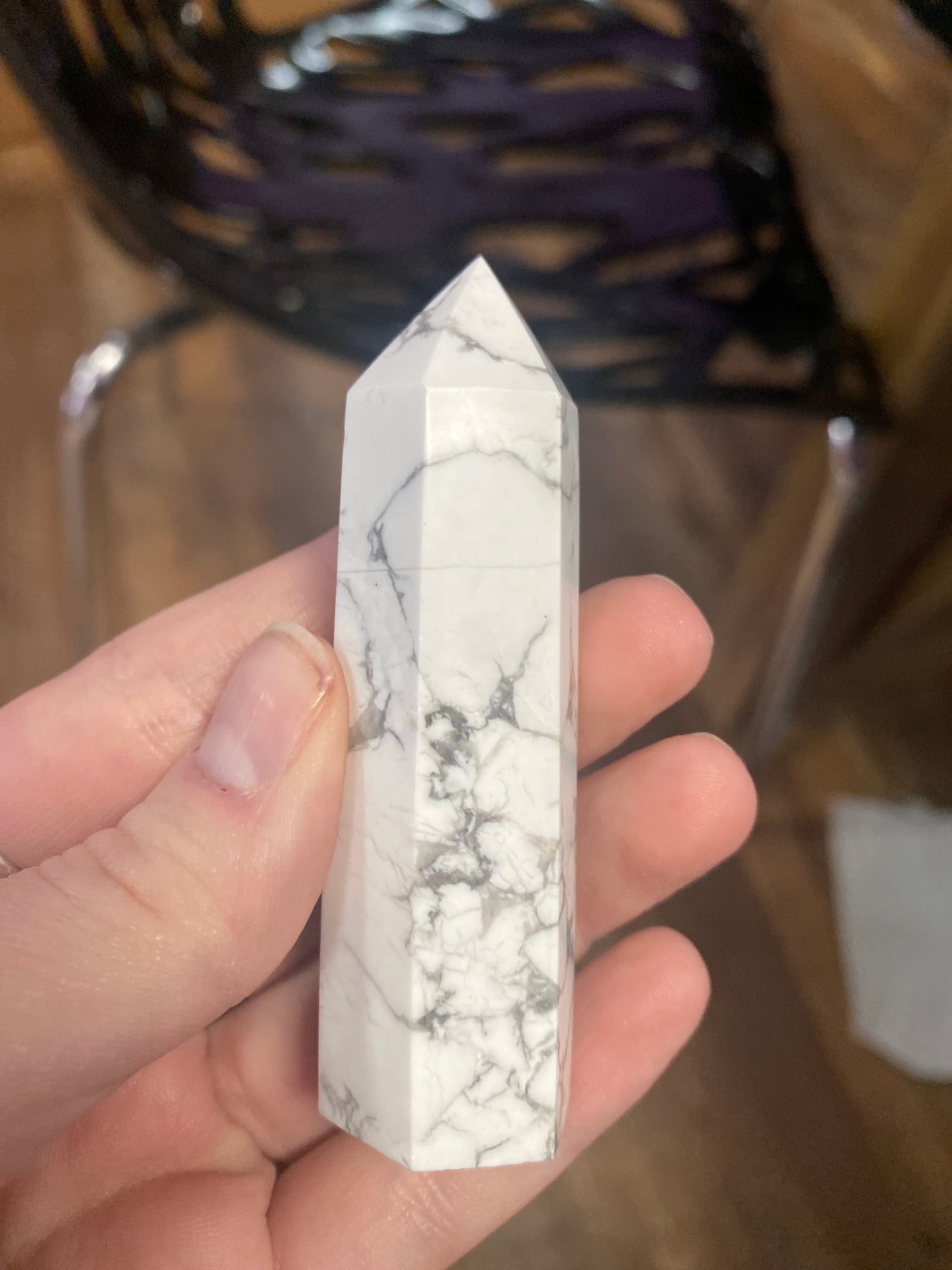 Howlite Point