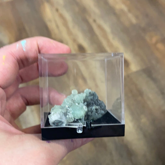 Prehnite Display
