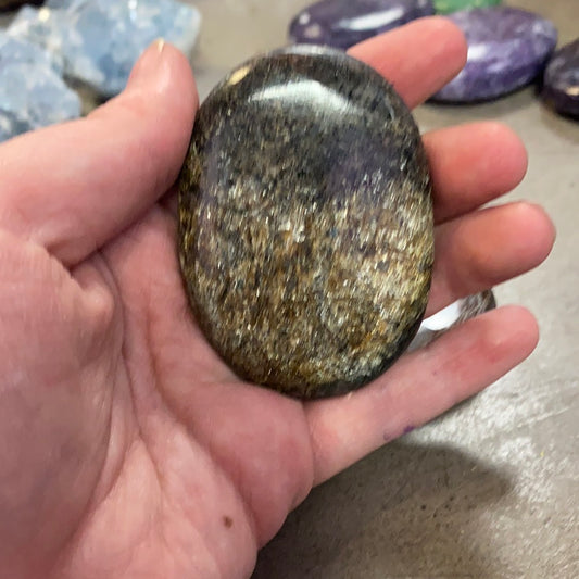 Garnet Palm Stone