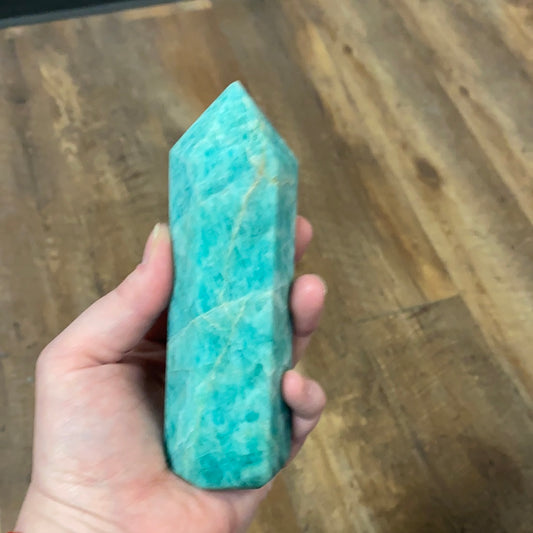 Picture of an amazonite point. 